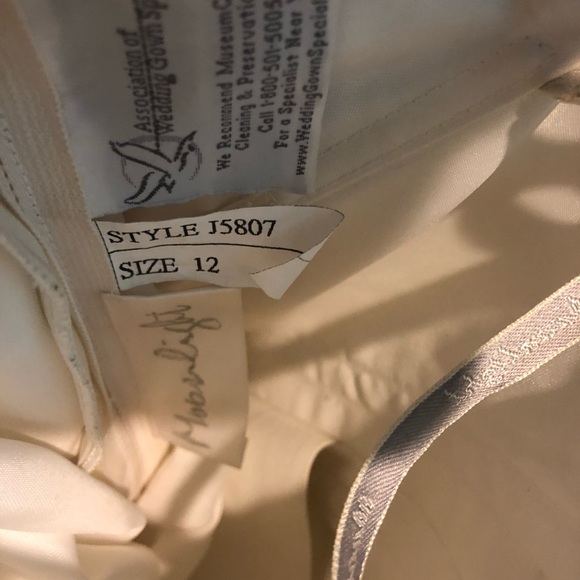 Off-White Wedding Dress - Picture 5 of 5